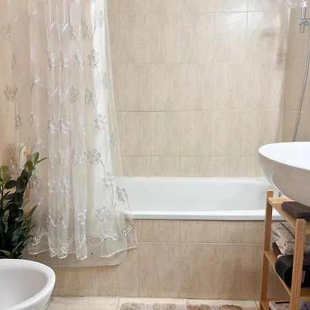 Beautiful With Sea Views!